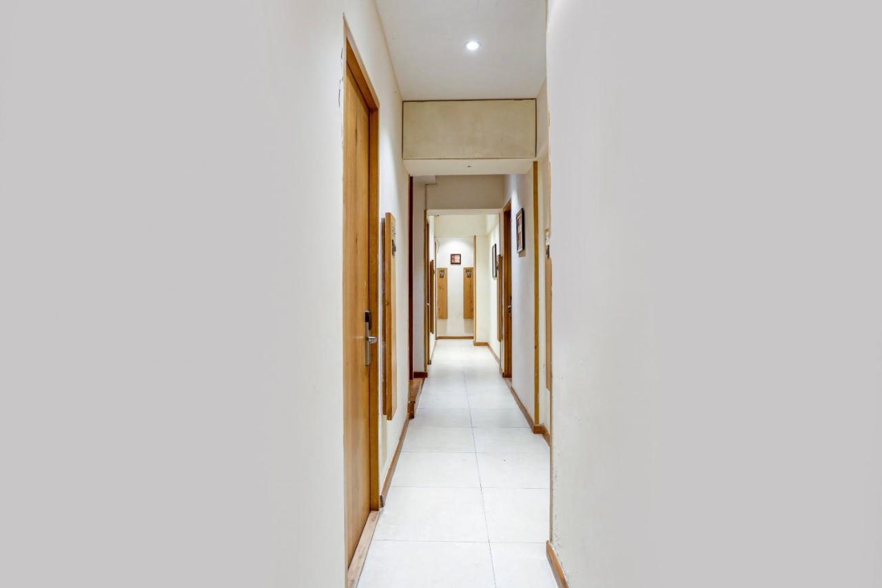 Oyo 81549 Hotel Elegance Nx Mumbai Exterior photo